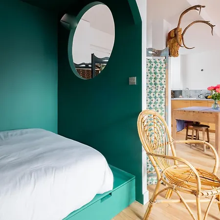 Veeve - Sleek Chic Apartment *